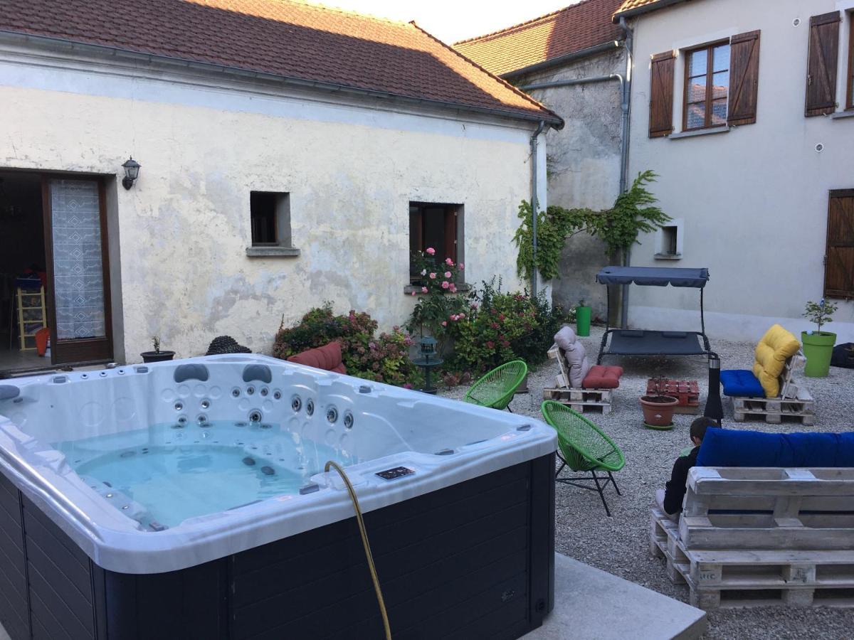 L Auberge Du Lion D Or Nanteuil-sur-Marne 외부 사진